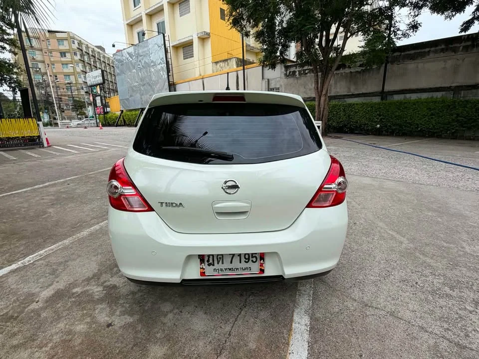 2010 Nissan Tiida I (C11) 3