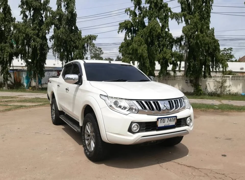 2016 Mitsubishi Triton V 2