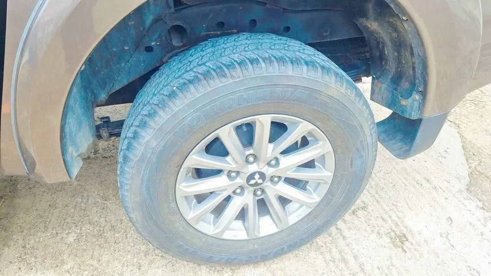 2015 Mitsubishi Triton V 3