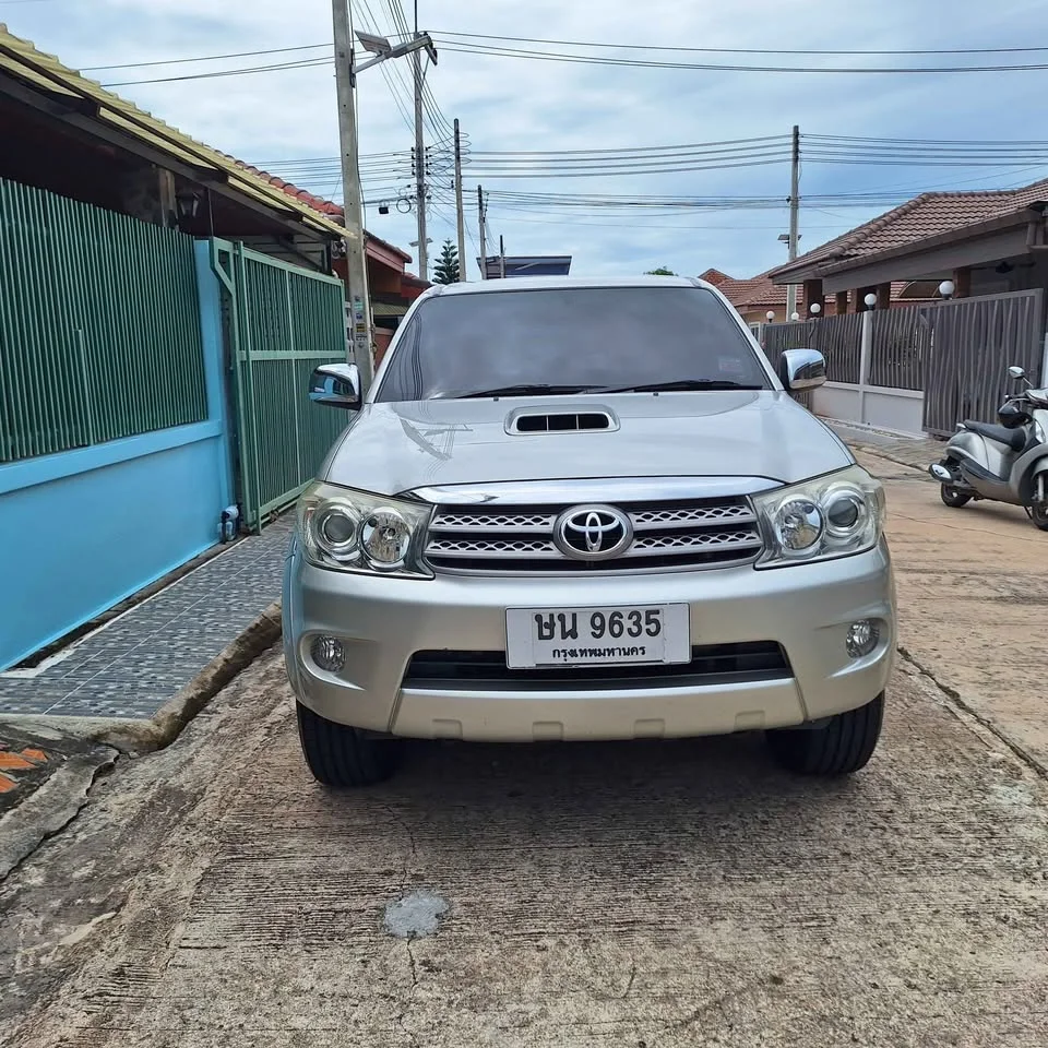 2009 Toyota Fortuner I 2