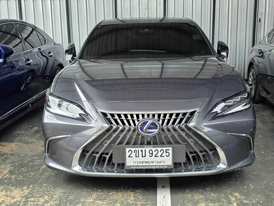 2022 Lexus ES VII 2