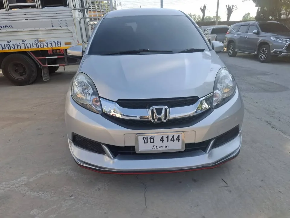 2015 Honda Mobilio II 3