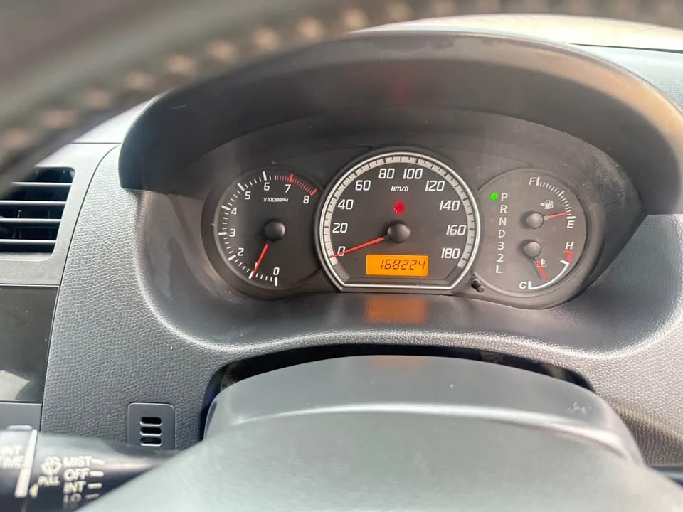 2010 Suzuki Swift I 3