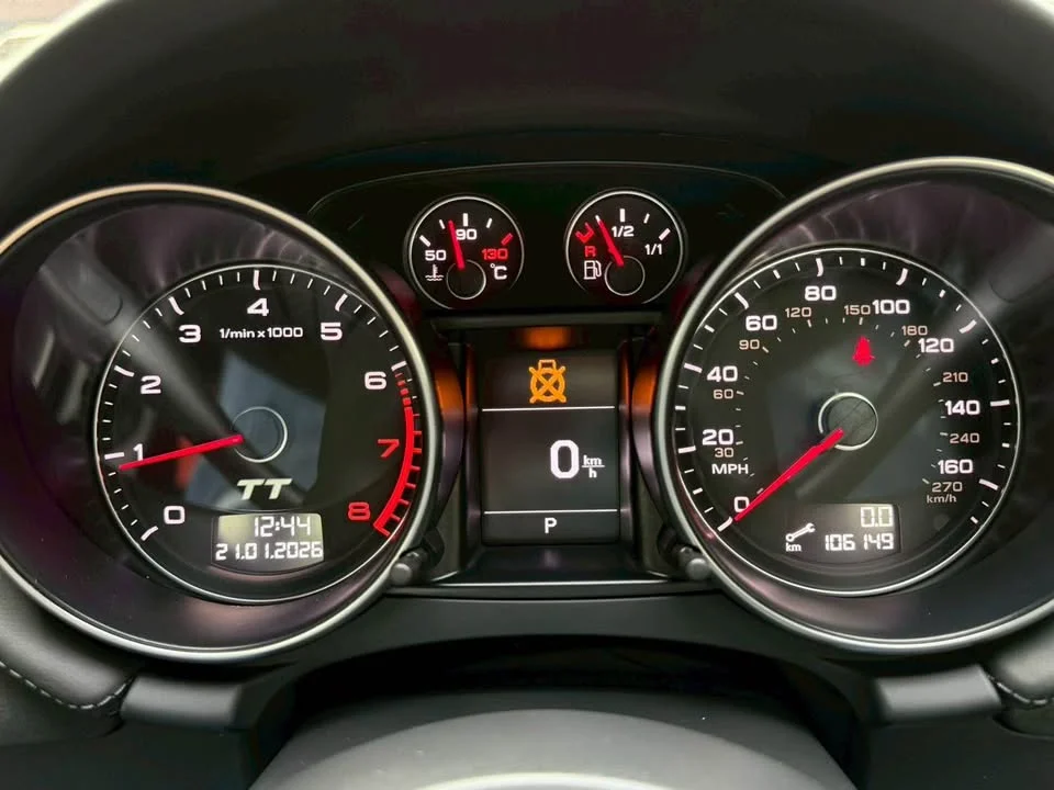 2010 Audi TT Mk2 2