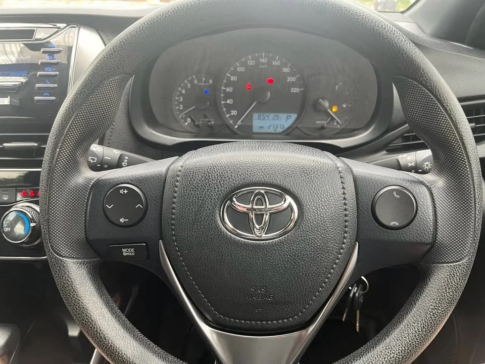 2022 Toyota Yaris III 2