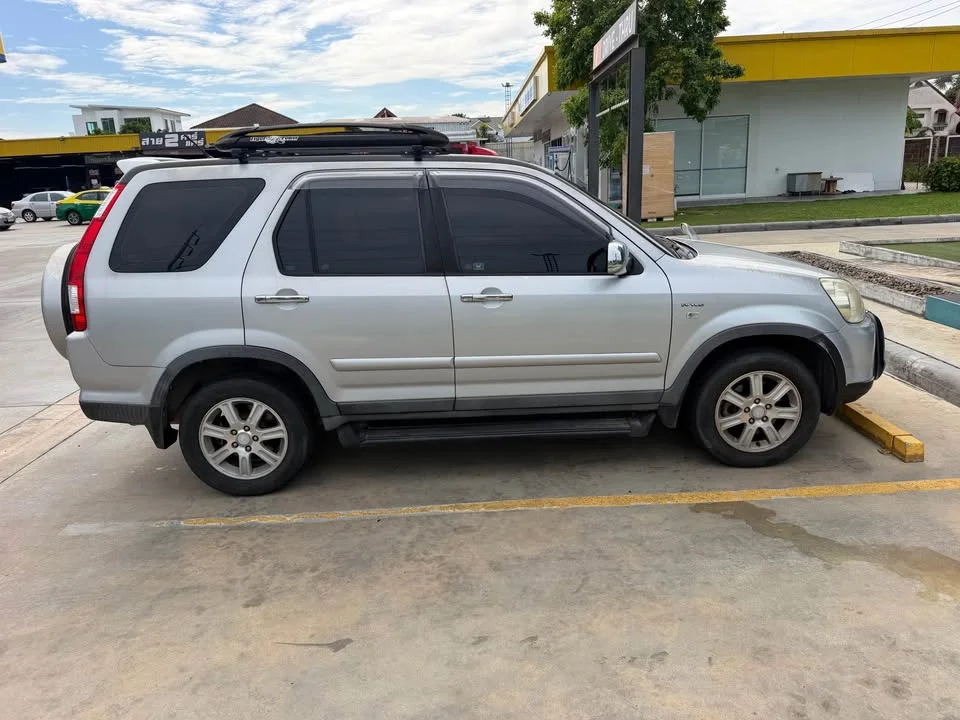 2005 Honda CR-V II 2