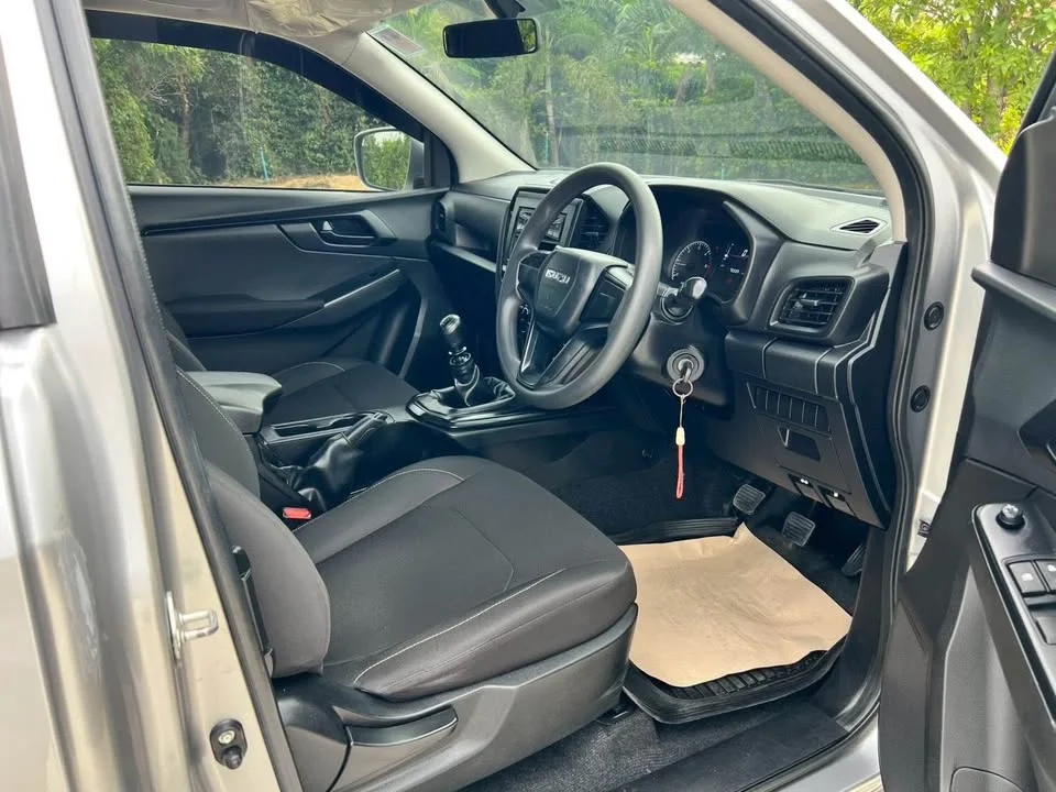 2021 Isuzu D-Max III (RG) 3