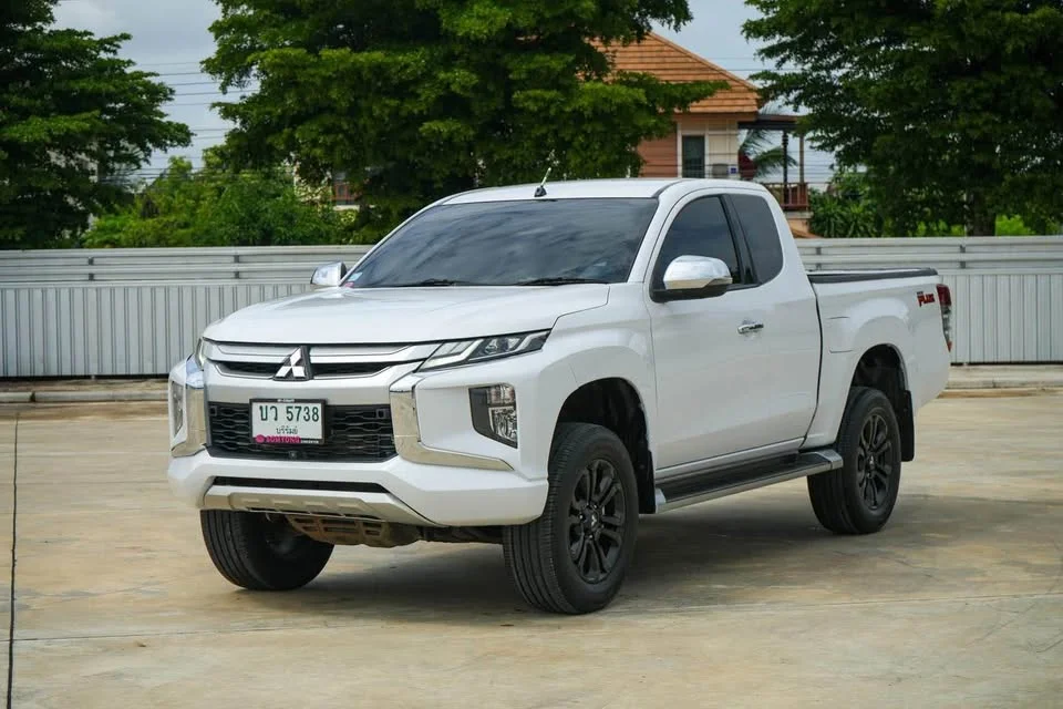 2019 Mitsubishi Triton V 2