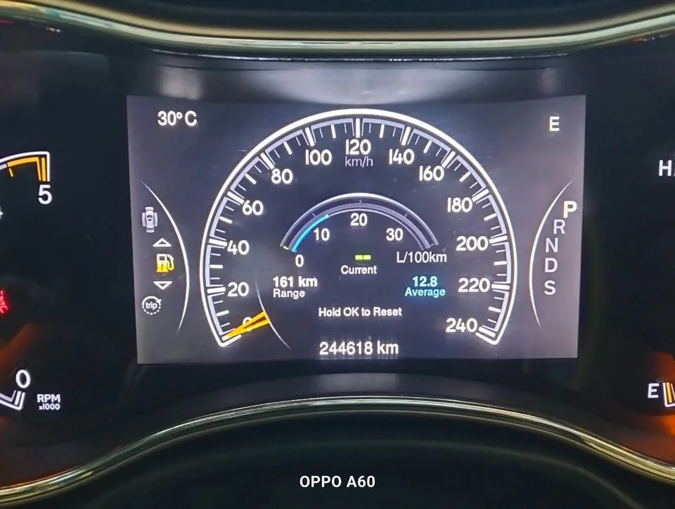 2014 Jeep Grand Cherokee WK2 3