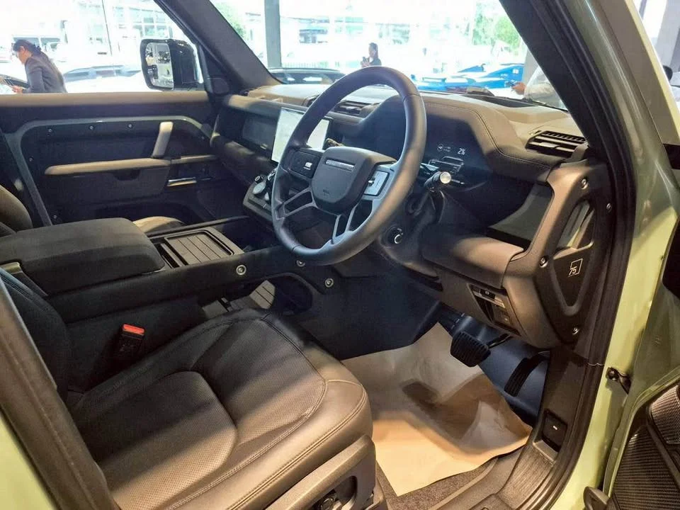 2024 Land Rover Defender L663 2