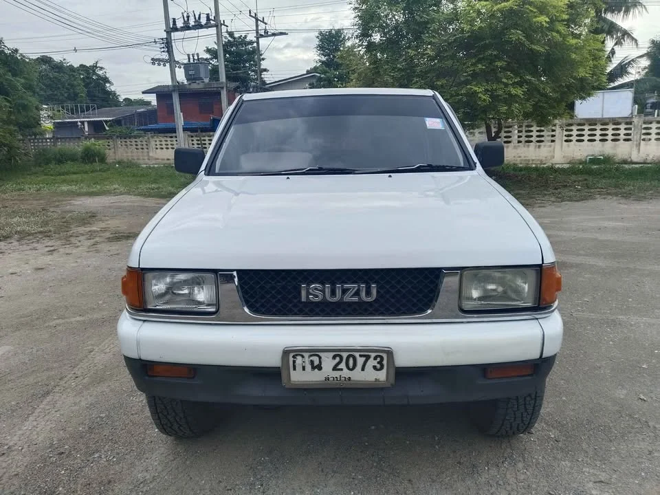 1992 Isuzu TFR III 2