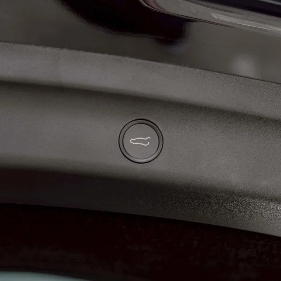 2024 Tesla Model Y 3