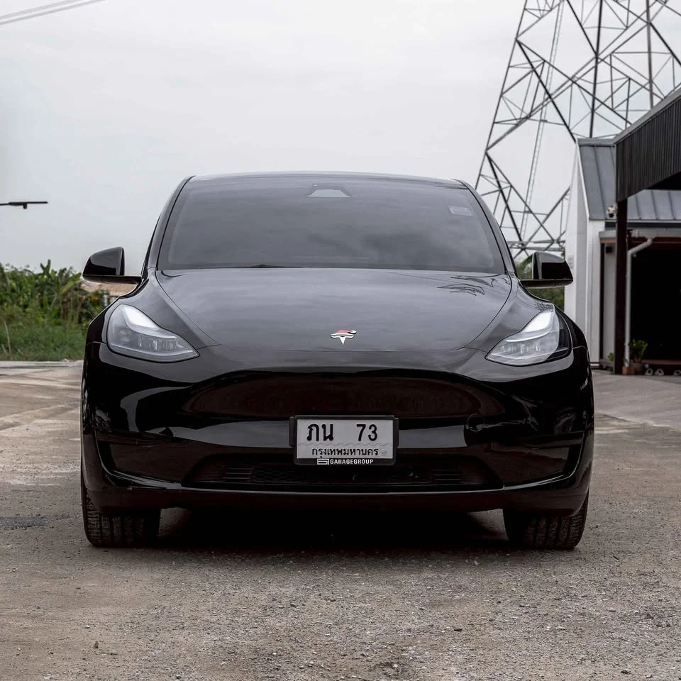 2024 Tesla Model Y 2