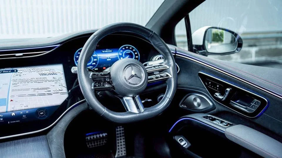 2023 Benz 2