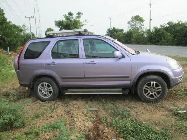 2004 Honda CR-V II 3