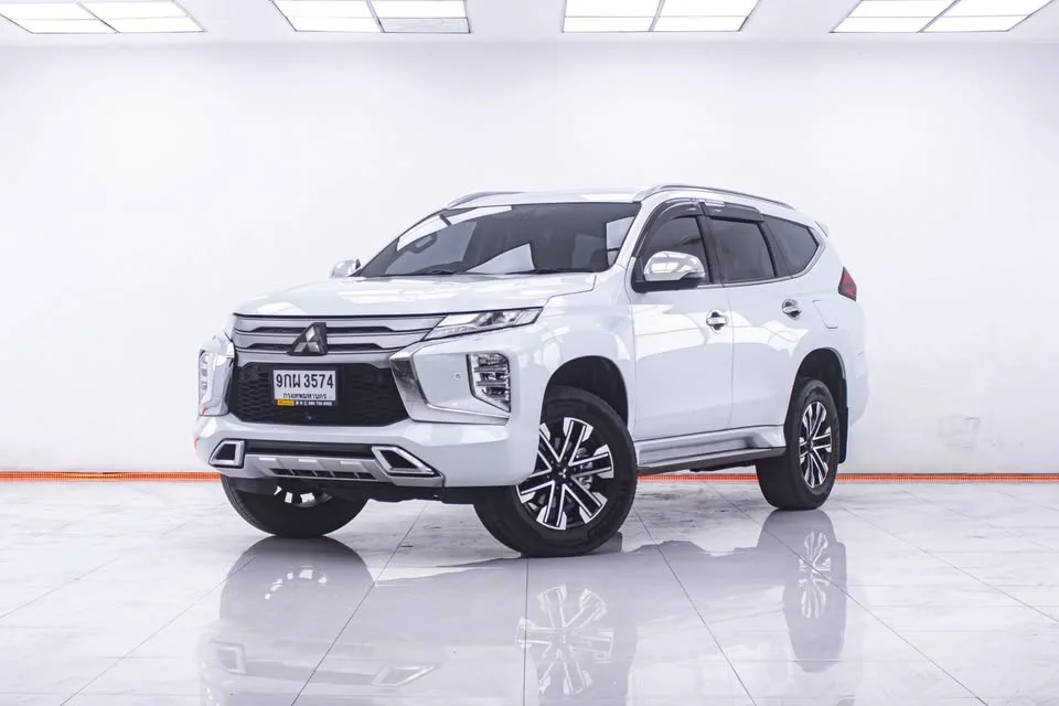 2020 Mitsubishi Pajero Sport III 2