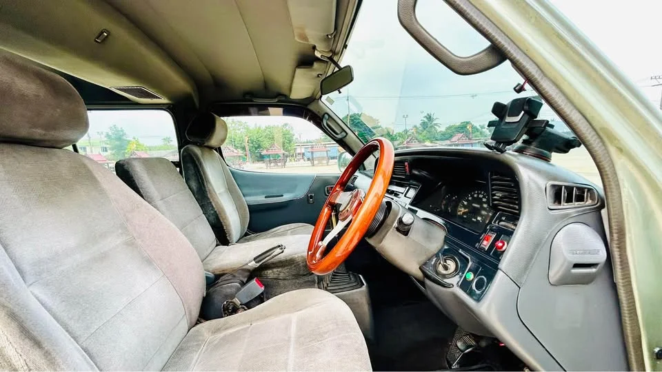 1998 Toyota Commuter IV (H100) 2