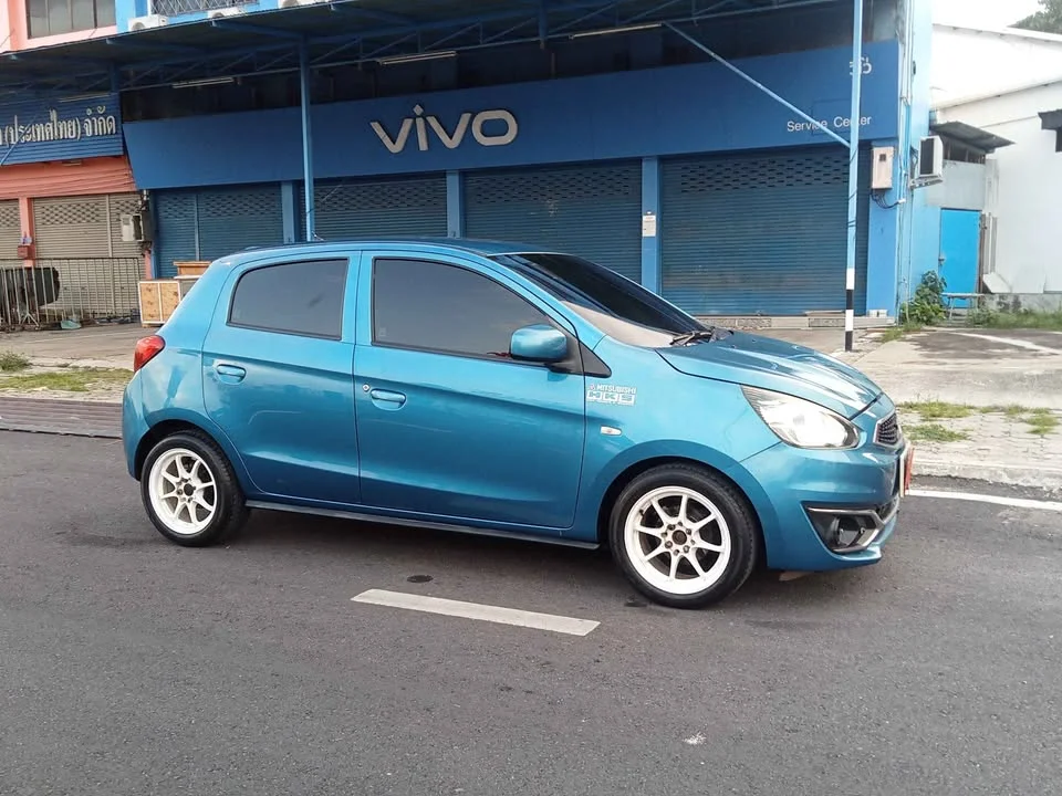 2017 Mitsubishi Mirage VI 3