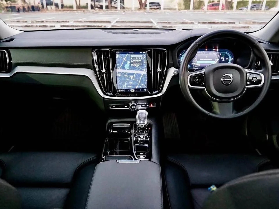 2023 Volvo V60 II 2