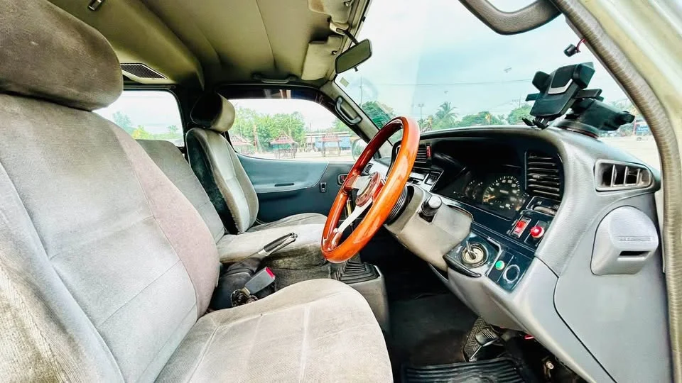1998 Toyota Commuter IV (H100) 3