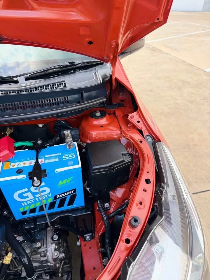 2015 Toyota Yaris III 2