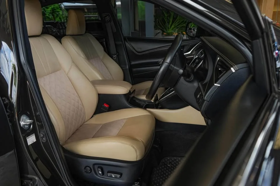 2014 Toyota Harrier III 3