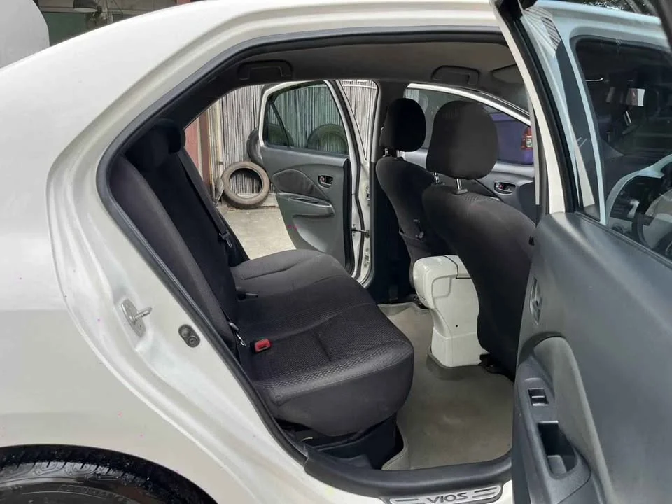 2010 Toyota Vios II 2