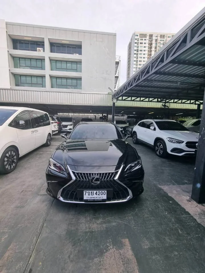 2023 Lexus ES VII 3