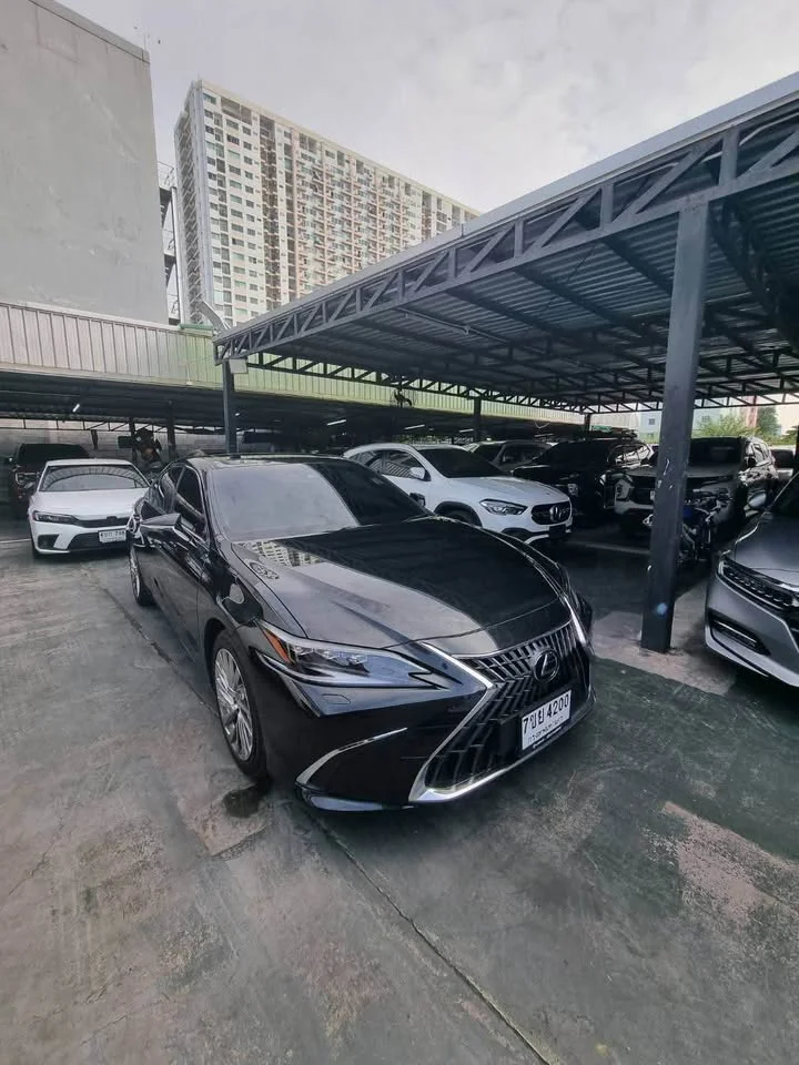 2023 Lexus ES VII 2
