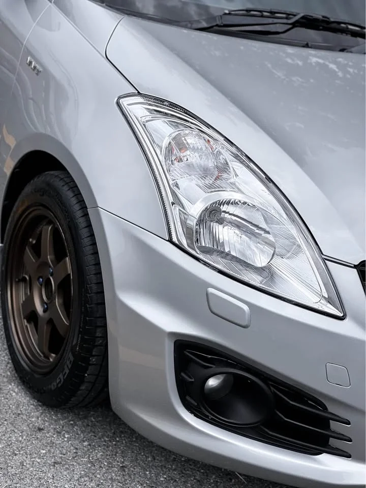 2013 Suzuki Swift II 2