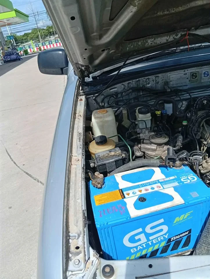 2002 Mazda 2500 Fighter V 3