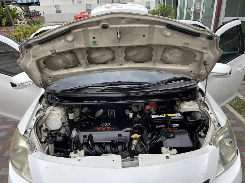 2010 Toyota Vios II 2