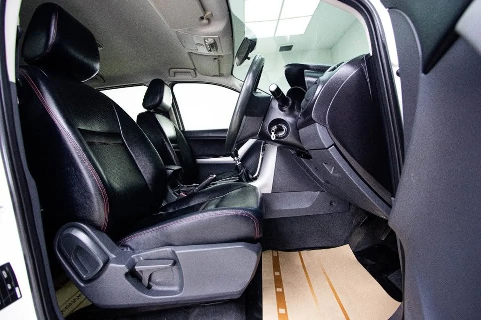 2013 Mazda BT-Series II 3