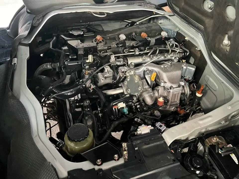 2016 Toyota Commuter V (H200) 3