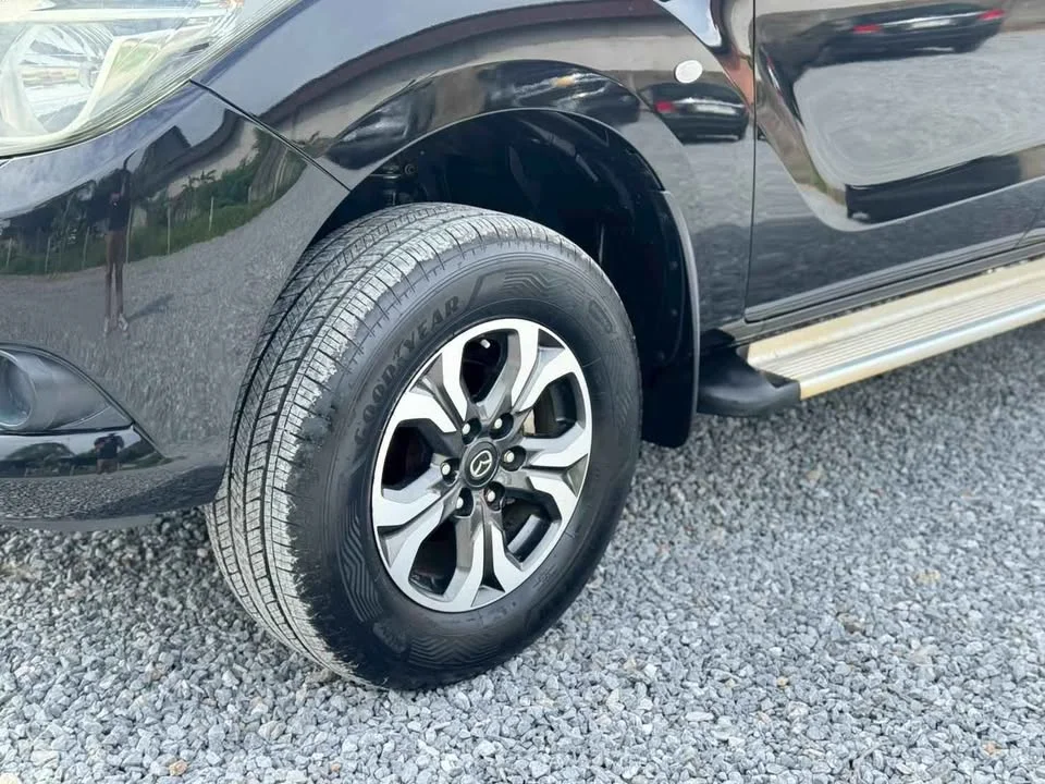 2015 Mazda BT-Series II 2