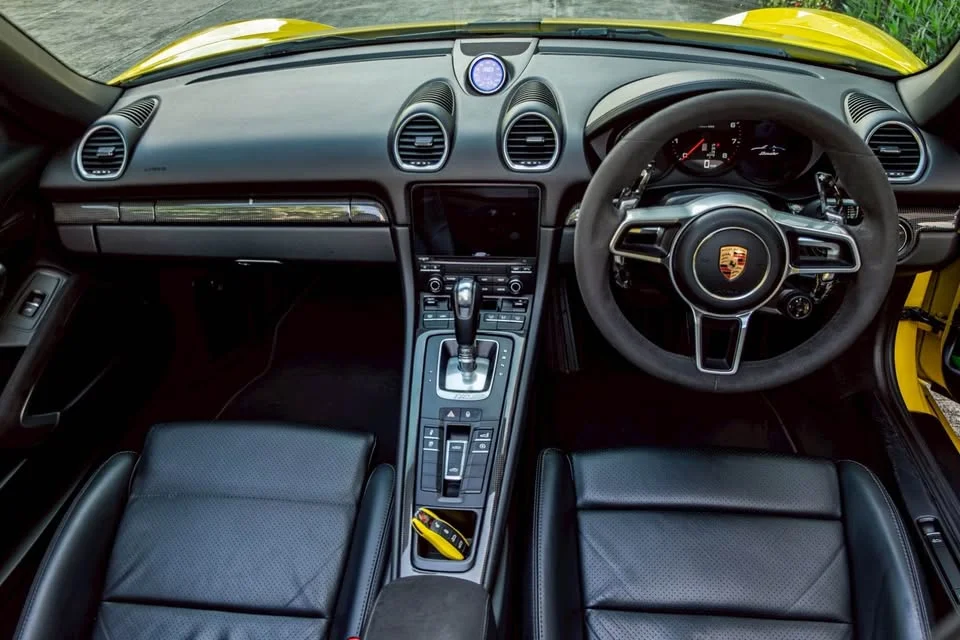 2017 Porsche 718 Boxster and Cayman IV 3