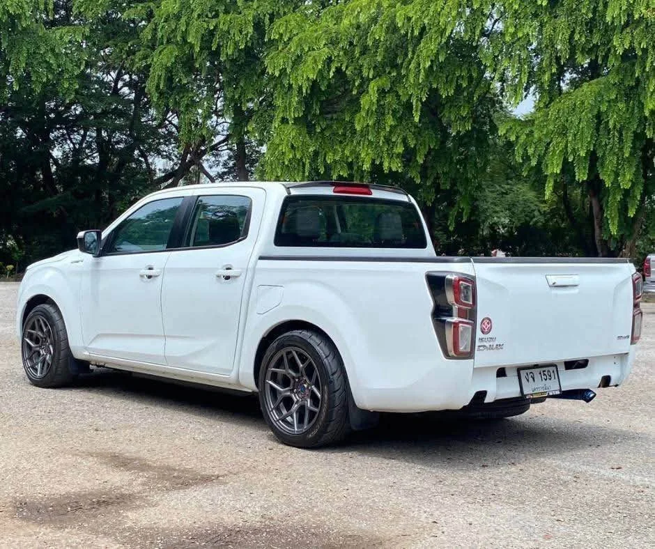 2020 Isuzu D-Max III (RG) 3