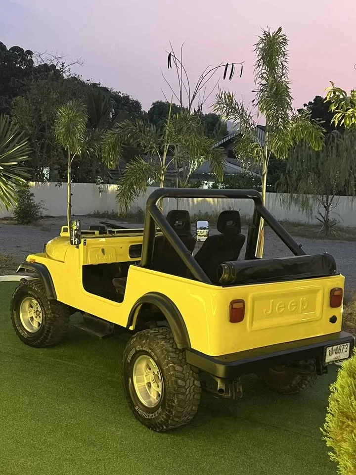 1990 Jeep CJ 1-7 3