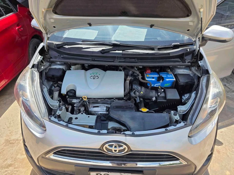 2018 Toyota Sienta II 2