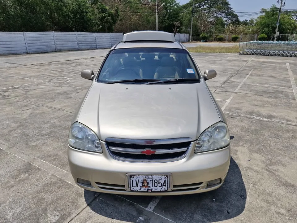 2004 Chevrolet Optra 2