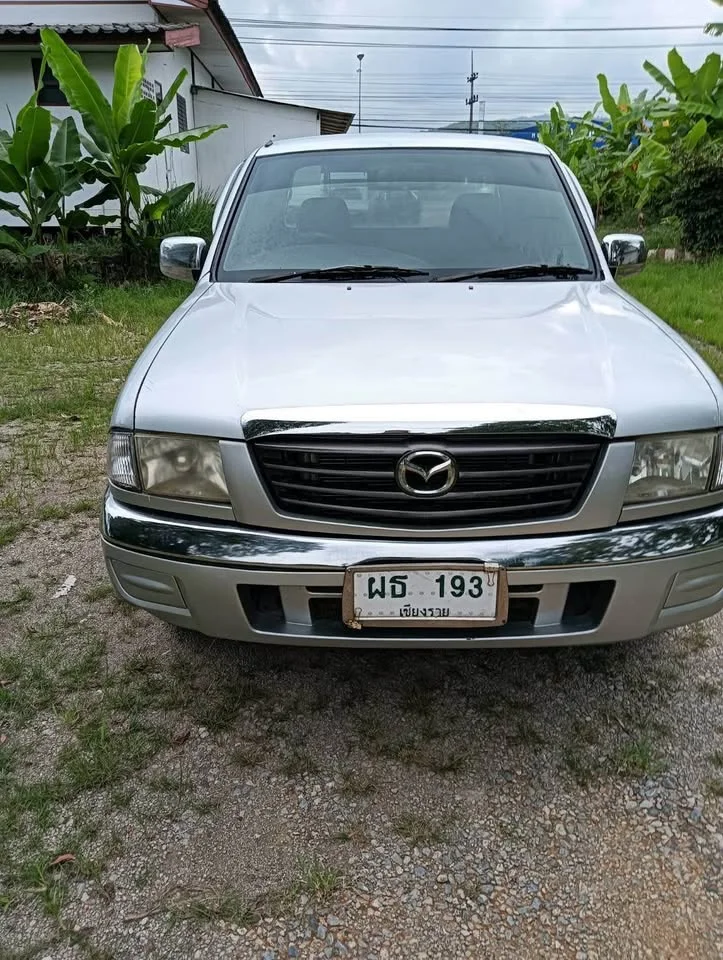 2003 Mazda 2500 Fighter V 3