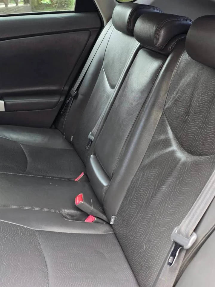 2011 Toyota Prius III 2