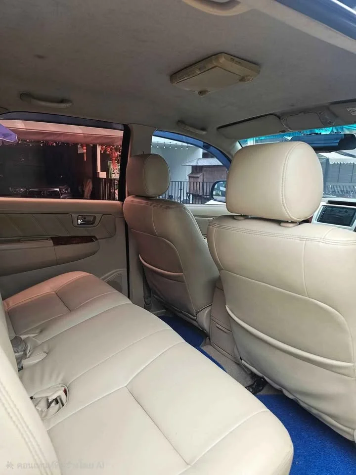 2005 Toyota Fortuner I 3