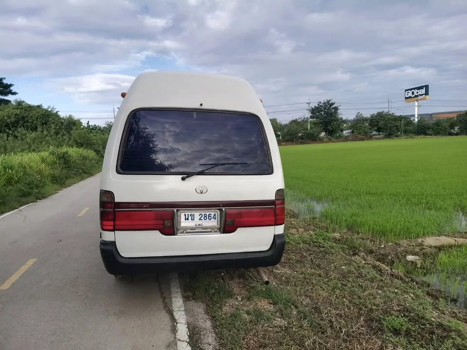 1999 Toyota Commuter IV (H100) 3