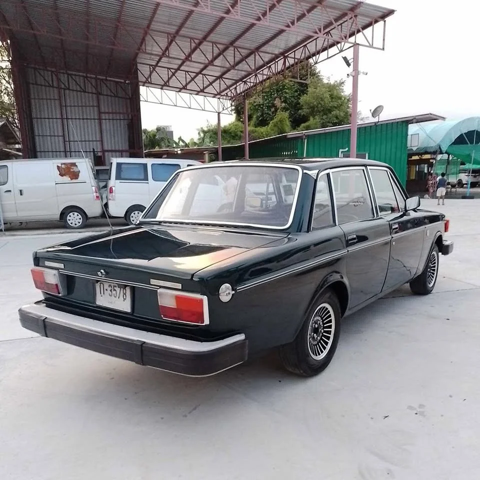 1975 Volvo 200 Series 2
