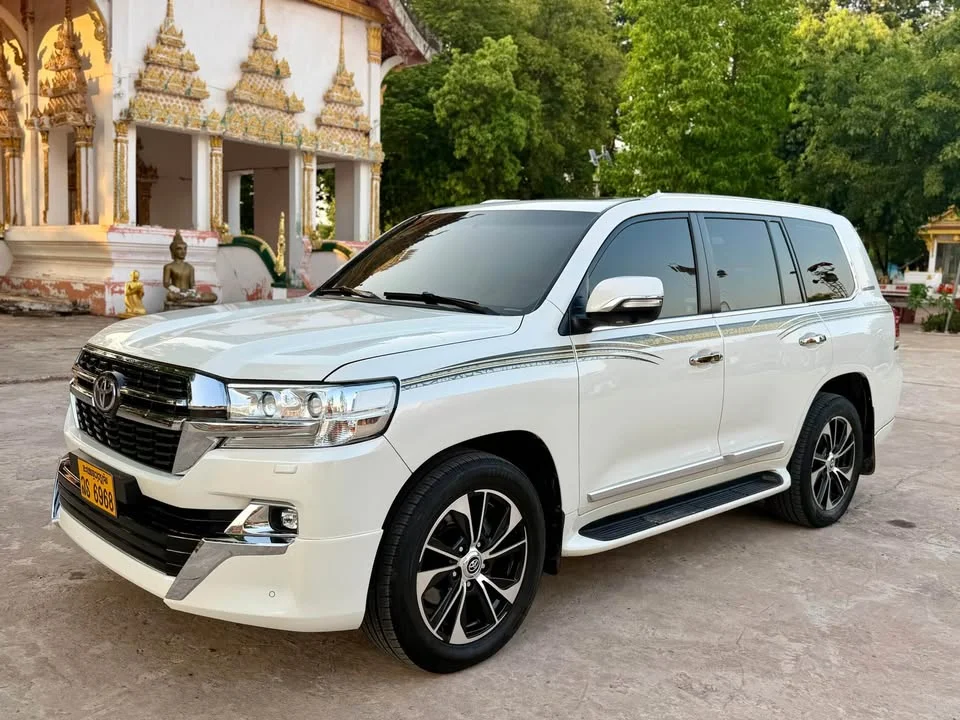 2017 Toyota Land Cruiser J200 3