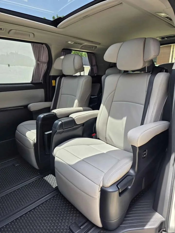 2013 Toyota Alphard, Vellfire II (AH20) 3