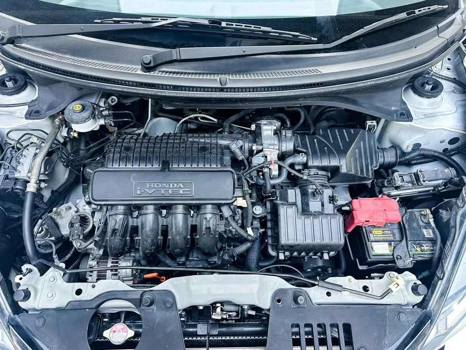 2016 Honda Mobilio II 2