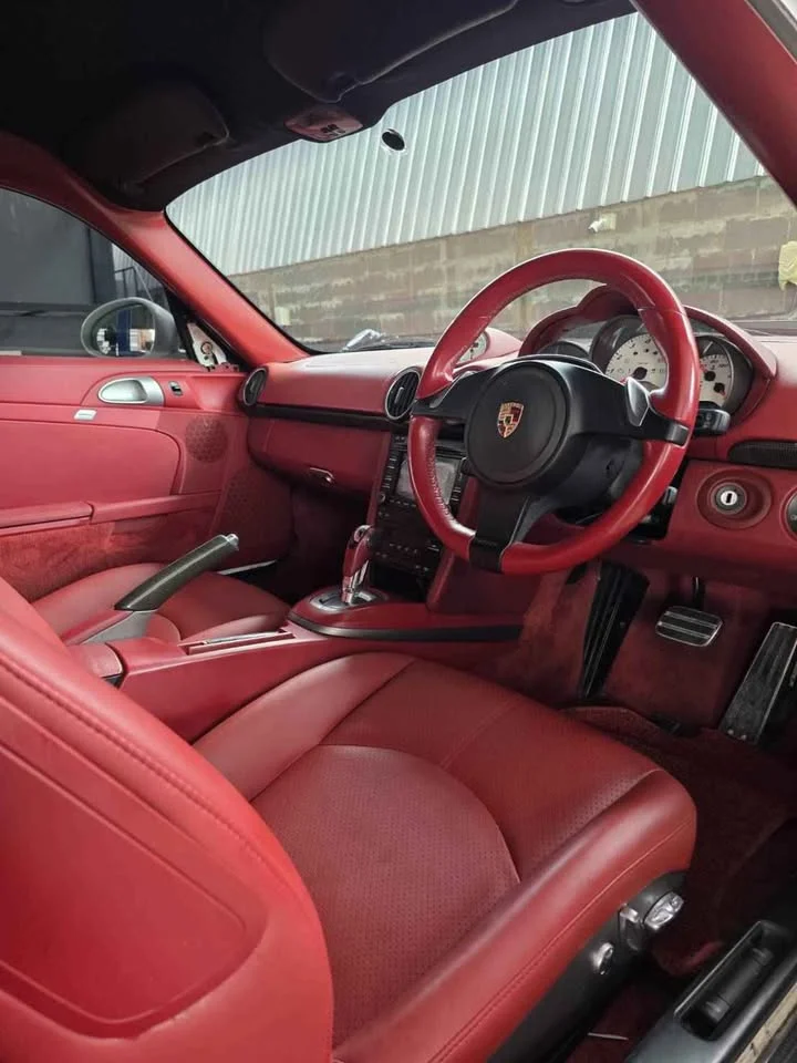 2010 Porsche Boxster and Cayman II 2