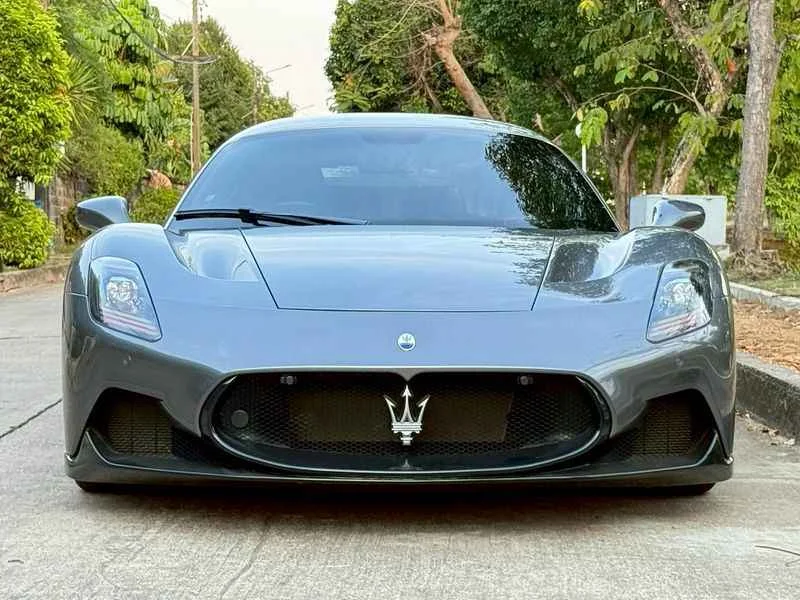 2023 Maserati MC20 2